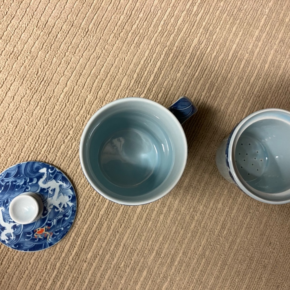 Three piece Dragon Tea Cup with Infuser and Lid - Picture 4 of 5